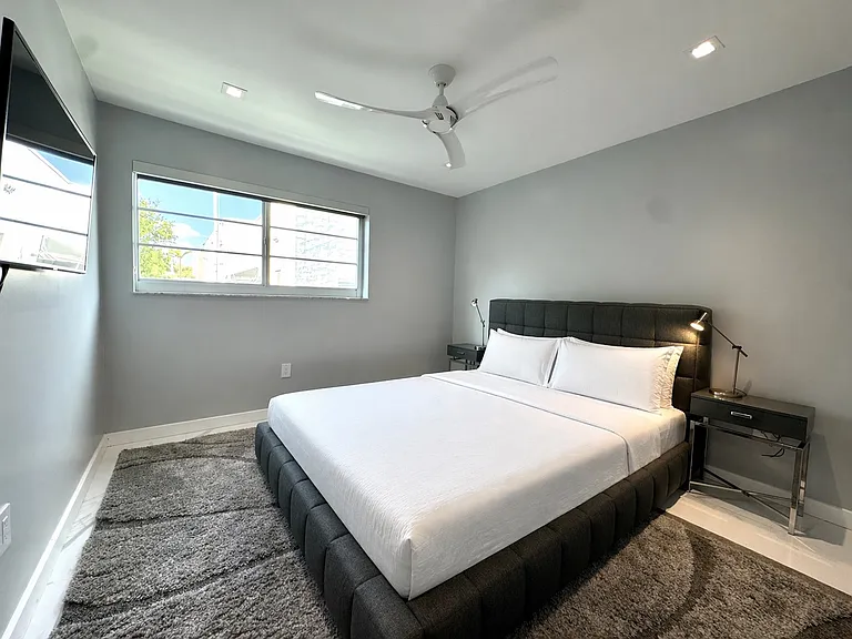 1428 Euclid Ave #207 — Photo 15