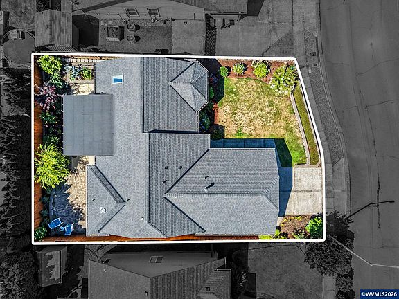 3rd image of 5743 Flairstone Dr SE