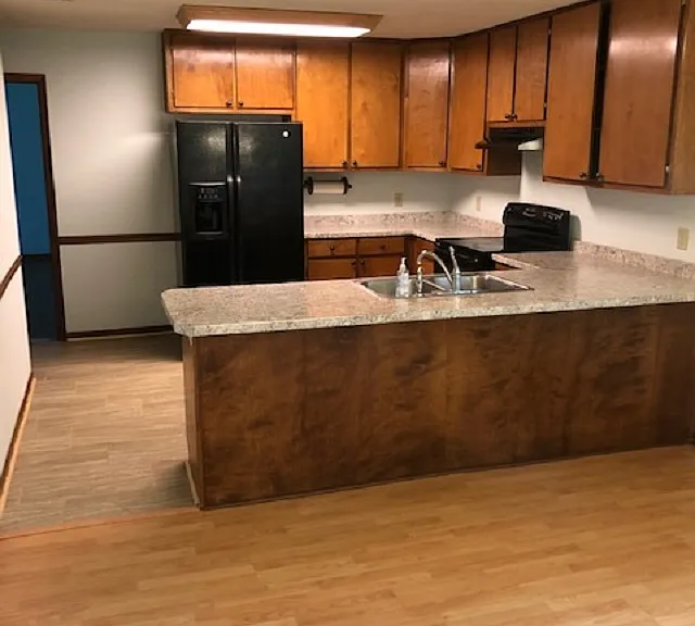1240 Blockford Ct W — Photo 3