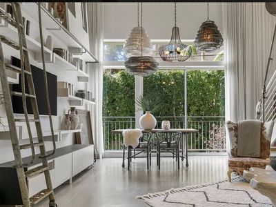 123 N Kings Rd, Los Angeles, CA, 90048