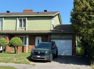 930 Cahill Dr W, Ottawa, ON K1V9B5