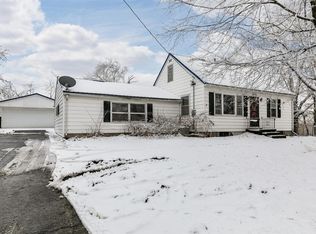 1111 Boyson Rd NE, Cedar Rapids, IA 52402