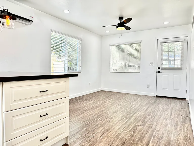 1017 E Turney Ave #2 — Photo 14