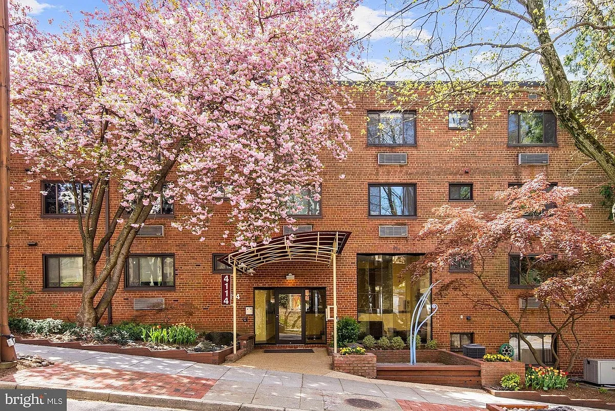 Building Photo - 4114 Davis Pl NW #112