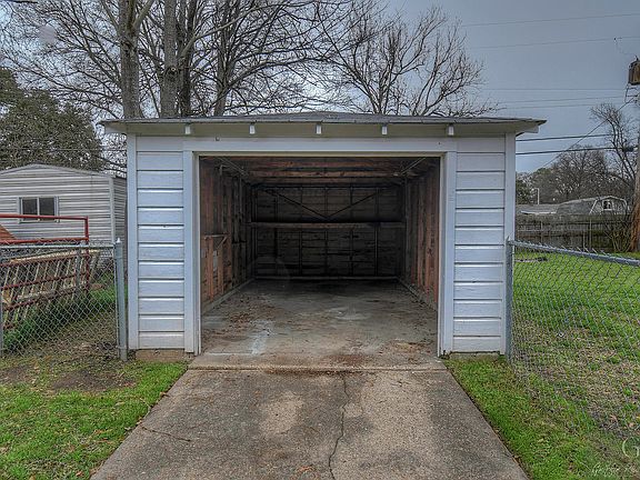 3rd image of 736 Kimbrough St