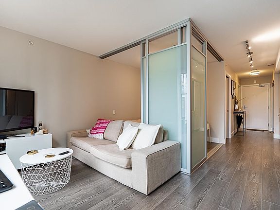 3rd image of 1783 Manitoba St #524