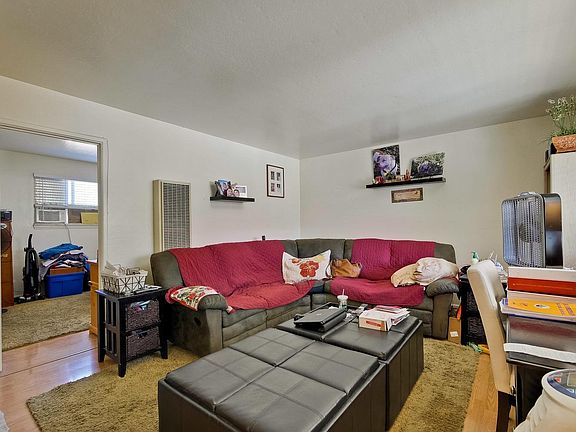 5th image of 940 Weldwood Ct APT 2