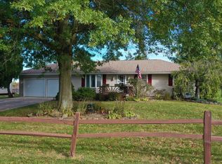 921 W Thrush Ave, Crestline, OH 44827