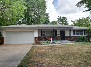 1325 E Cambridge St, Springfield, MO 65804