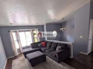 1637 W Crystal Ridge Dr, West Jordan, UT 84084
