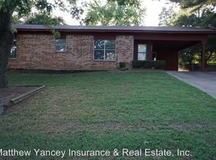 1813 N 28th St, Van Buren, AR 72956