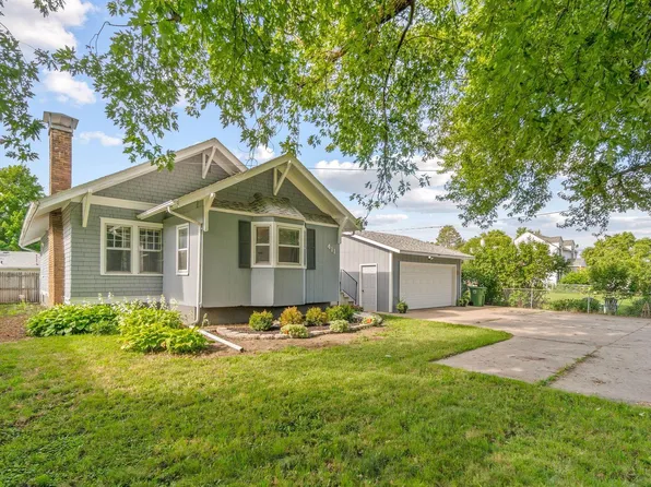 411 W Ridgeway Ave, Waterloo, IA 50701