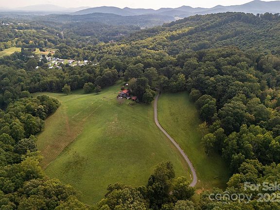 12th image of 50 Holland Ridge Dr