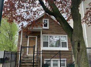 1215 W 49th Pl, Chicago, IL