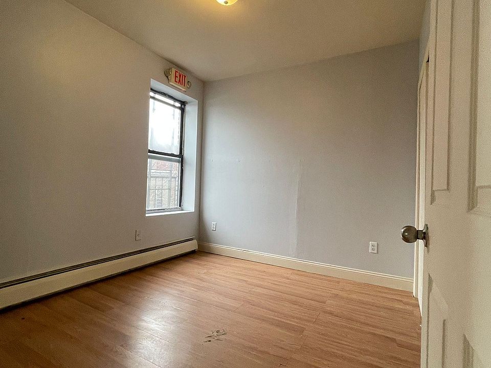 2nd image of 207 Union St APT 16