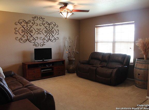 2nd image of 10734 Shaenmeadow
