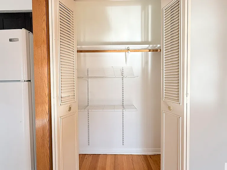 1026 S River Rd #202 — Photo 7