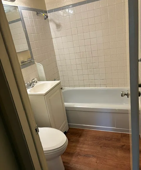 265 Laurel St #4B — Photo 3