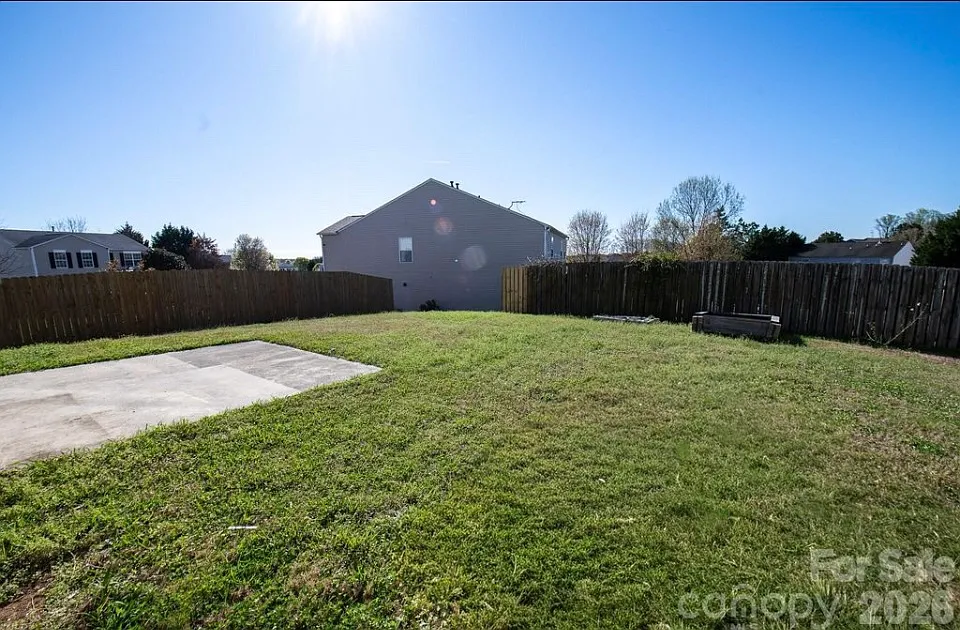 3 bed, 1578 sqft, $1,850 — Photo 4