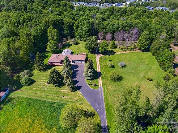 2nd image of 540 Shumway Rd