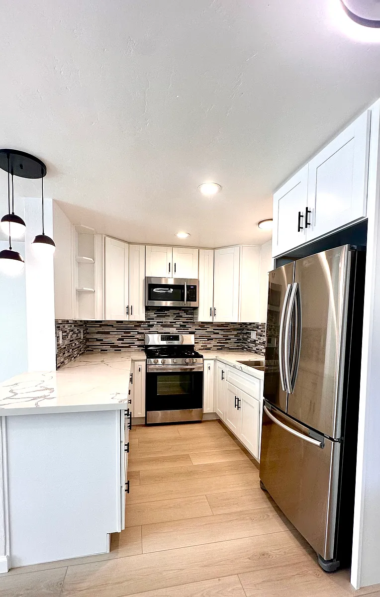 Building Photo - 4262 Wilson Ave #1