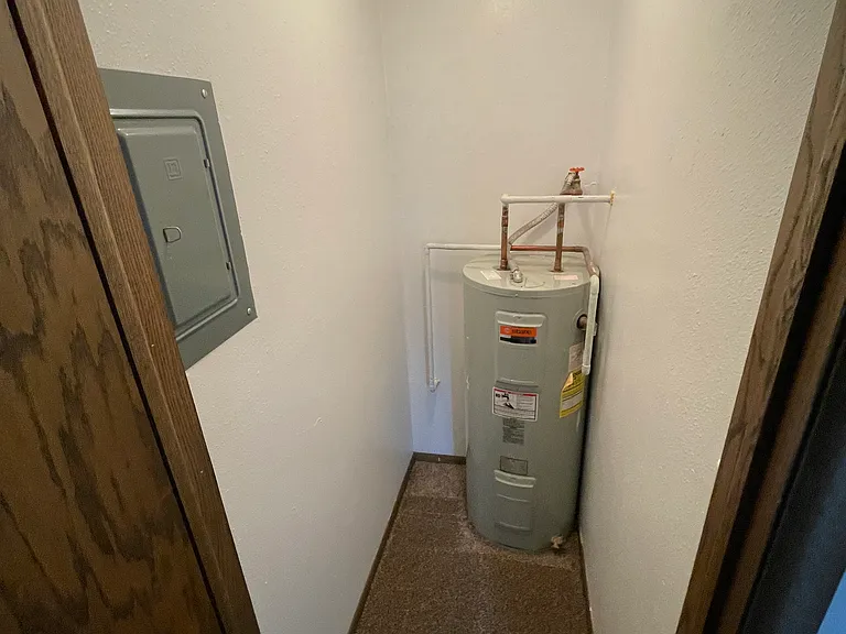 920 3rd Ave S #5 — Photo 8
