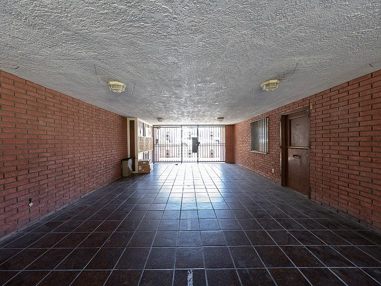 14100 Chadron Avenue — Photo 4