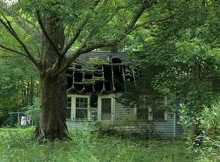 1929 Railway Rd, Hayes, VA 23072