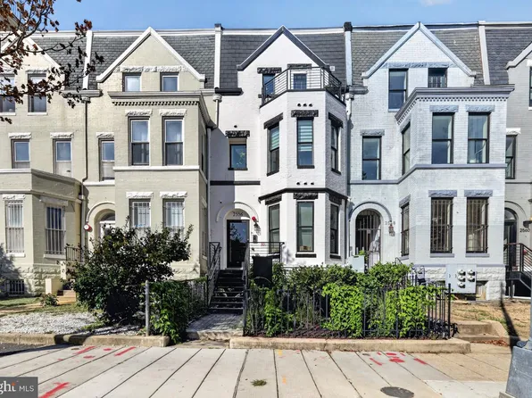 2556 University Pl NW Floor 1, Washington, DC 20009