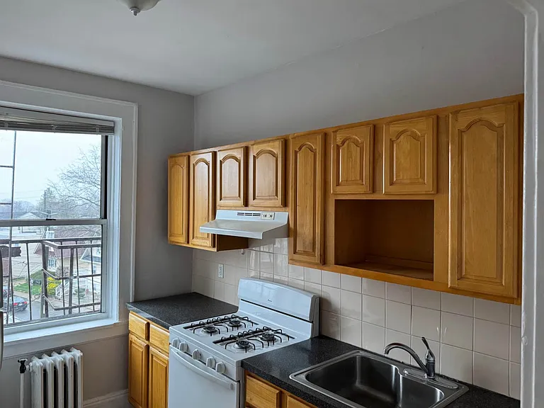 311 Queen Anne Rd #3 — Photo 9