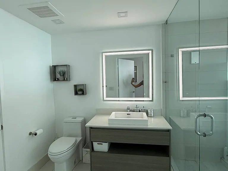 460 NE 28th St #3702 — Photo 10