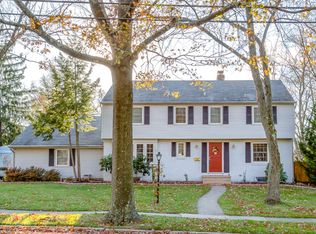 179 Pearl Croft Rd, Cherry Hill, NJ 08034
