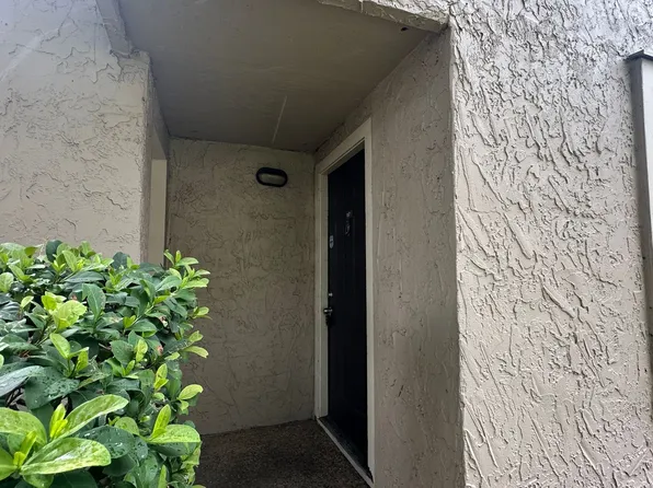 Parkview Village, 30003098 Oaks Cir #3014117, Winter Park, FL 32792