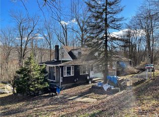 11 Meadow Dr, New Fairfield, CT 06812