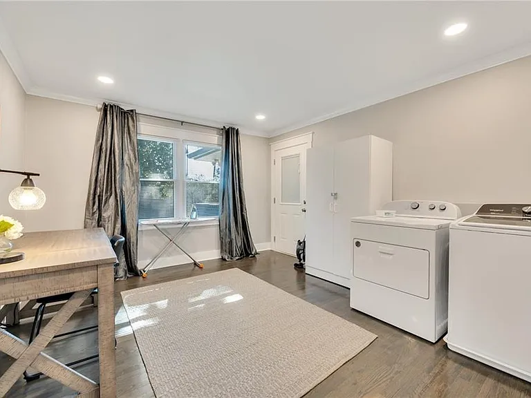 345 Pine Grove Rd — Photo 18