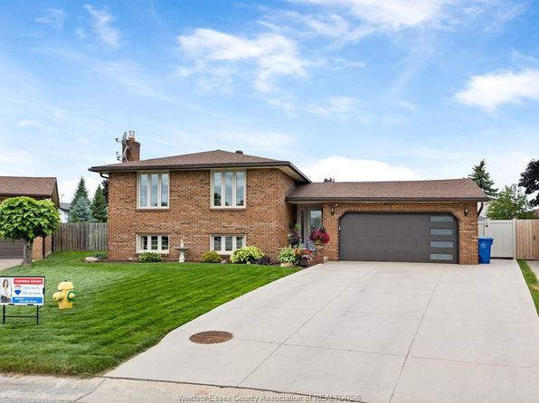 1251 Huntwick Pl, Lasalle, ON N9H 2B4