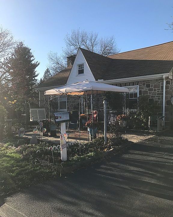 Front view from Ridge Rd.
