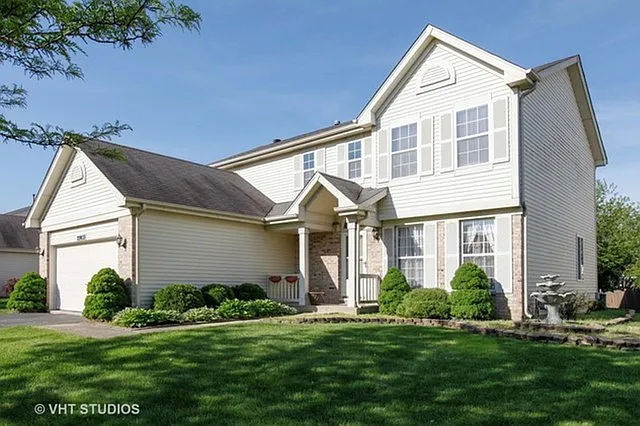 22033 W Lakeland Trl photo 1