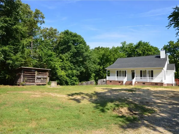1230 Hightowers Rd, Mebane, NC 27302