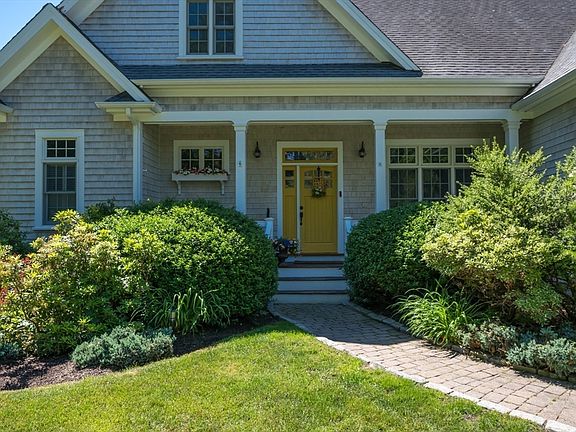 4th image of 46-48 Paradise Ln