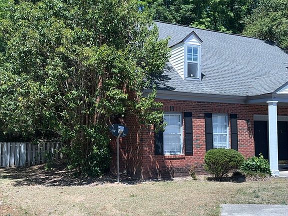 2nd image of 1101 Hulon Ln