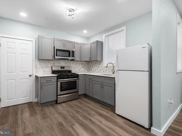 3920 N Franklin St, Philadelphia, PA 19140
