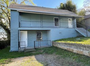 98 10th St, Trion, GA 30753