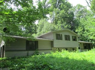 1756 Koons Rd, North Canton, OH 44720