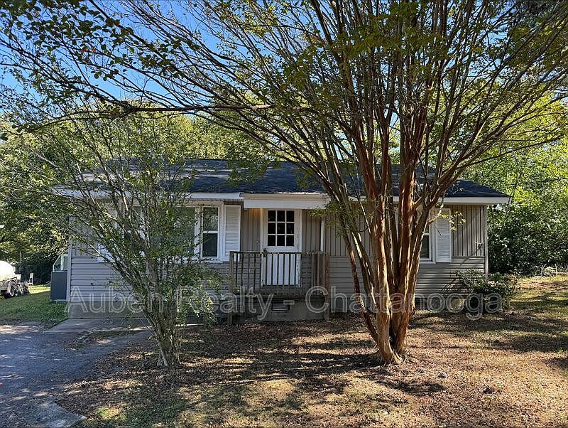 1st image of 808 Lafayette Dr