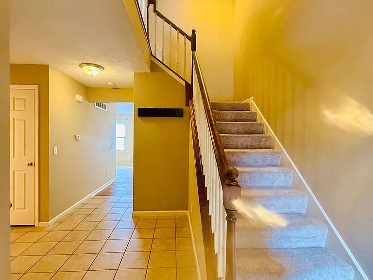 1112 Ekstam Dr #4 — Photo 3