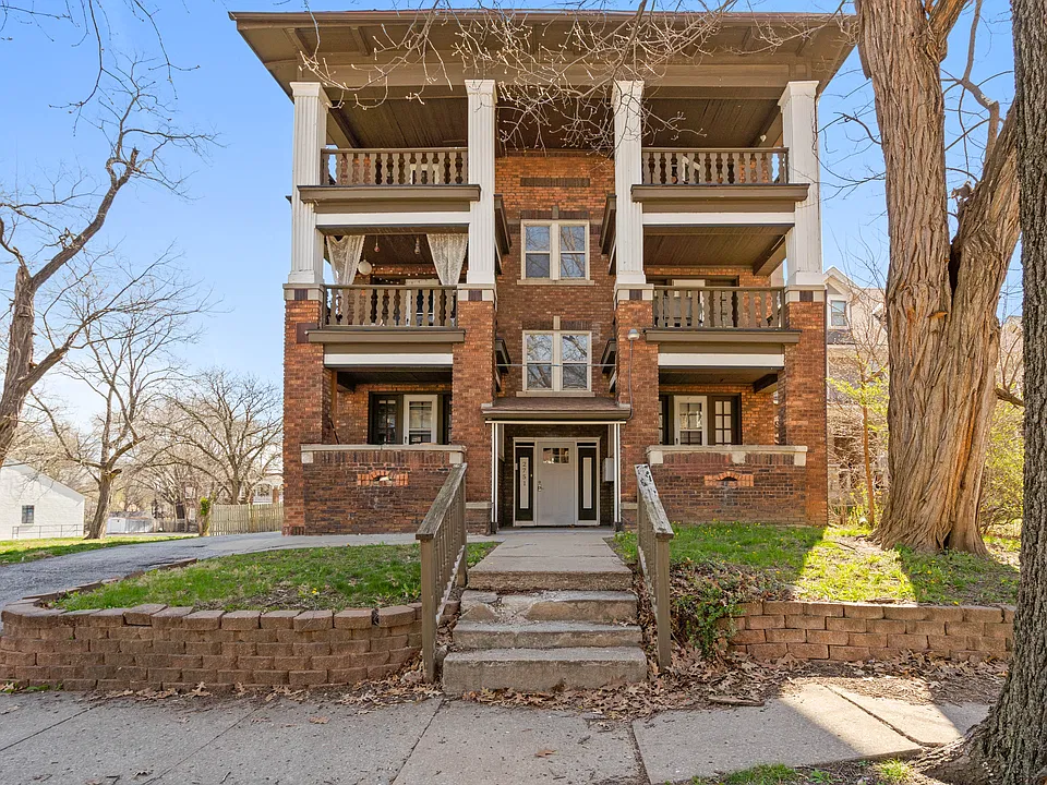 2751 Charlotte St #3S