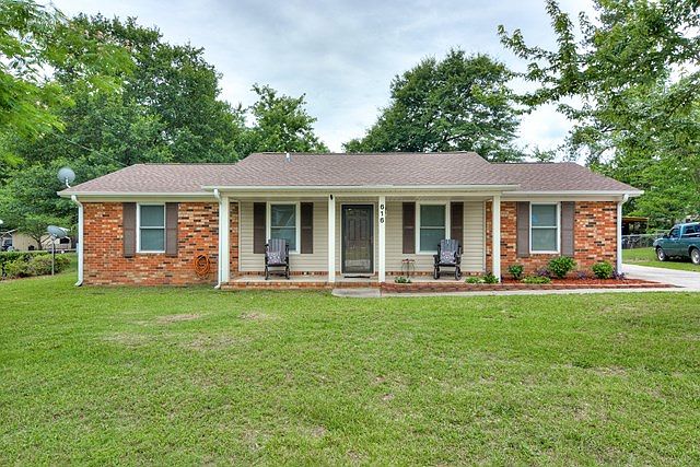 1st image of 616 Langley Ct