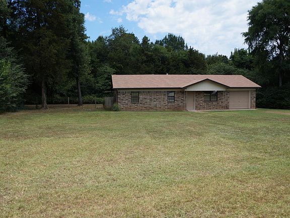2nd image of 120 Pecan Pl