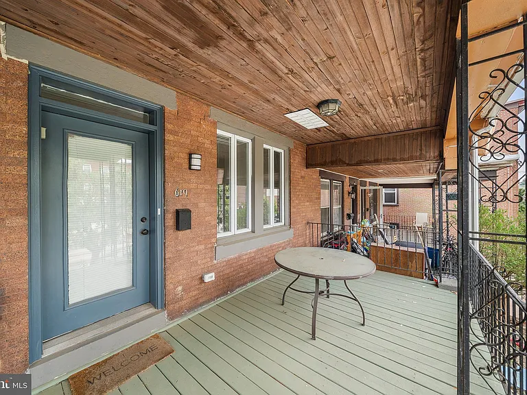 619 S 42nd St — Photo 26